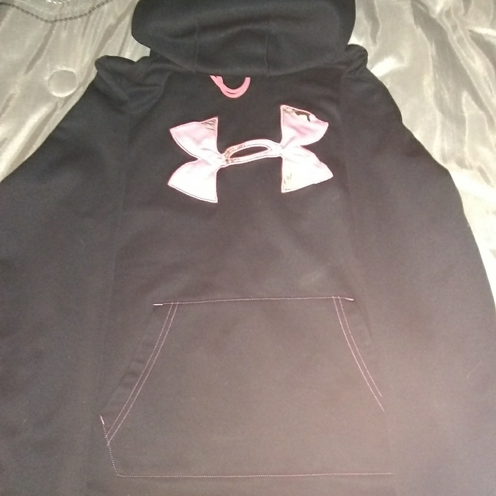 Under Armour hoodle